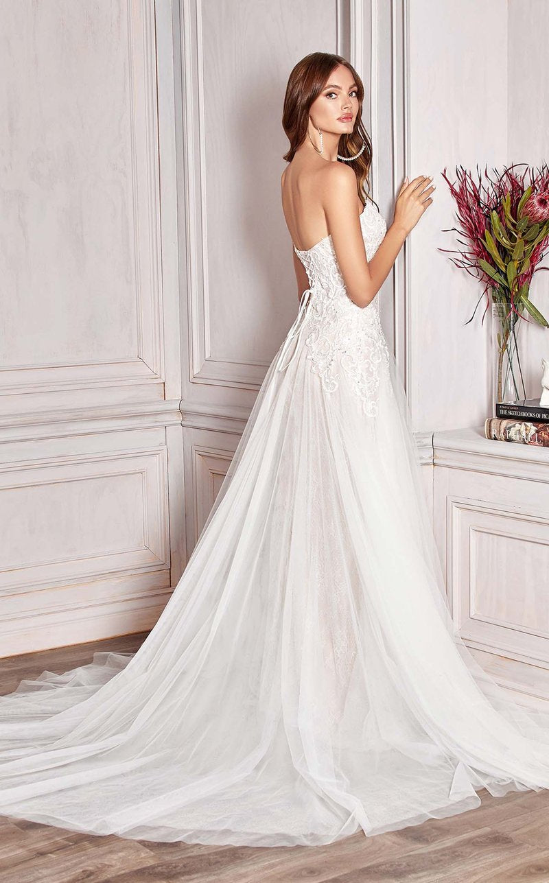 Lace Divine wedding dress