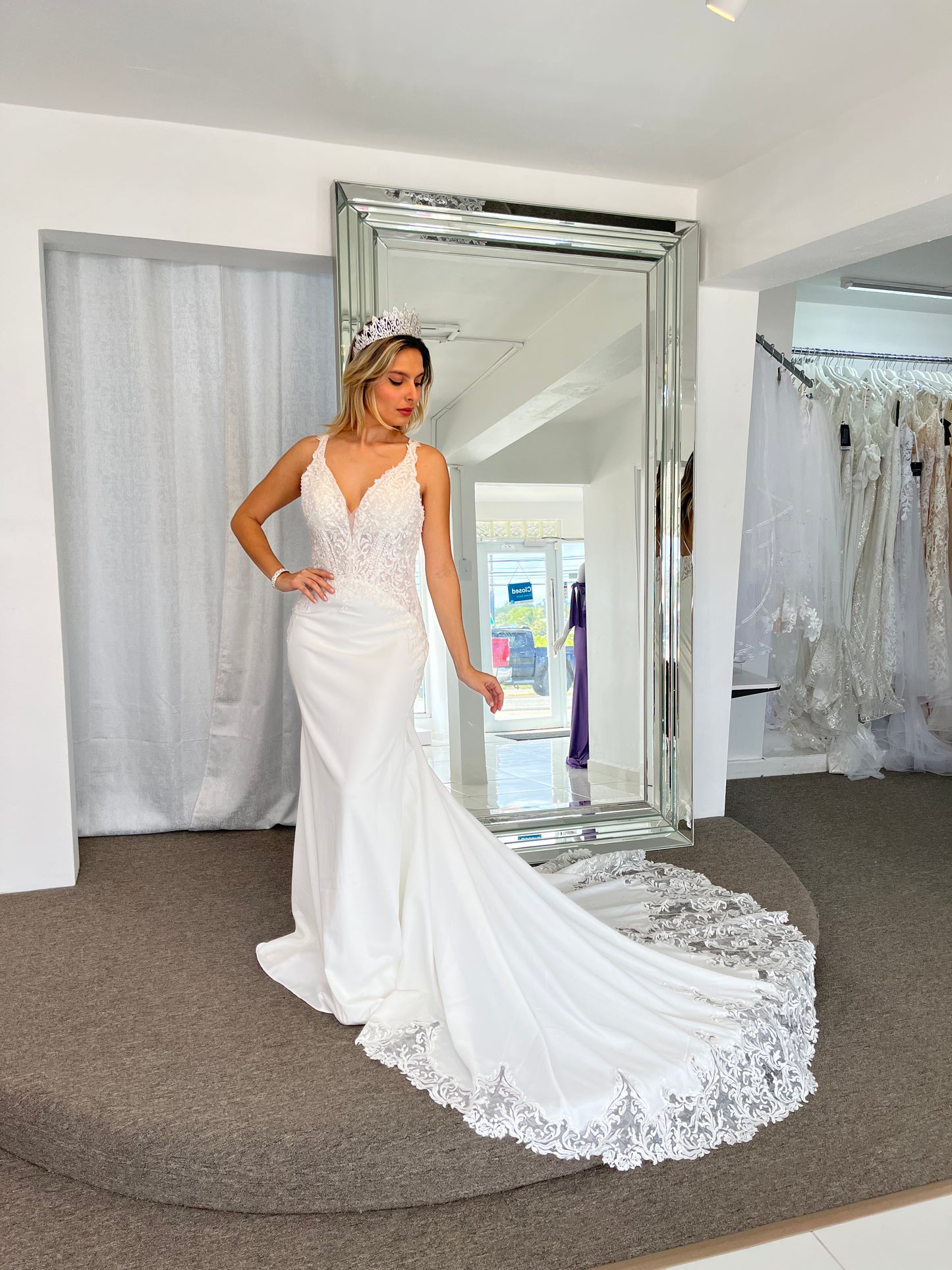 RONLYS BRIDE DRESS