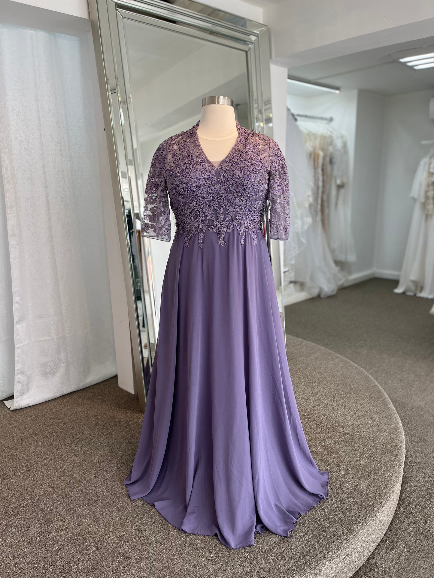 Queen Style Dress