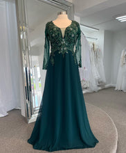 Load image into Gallery viewer, FOREST GREEN DRESS
